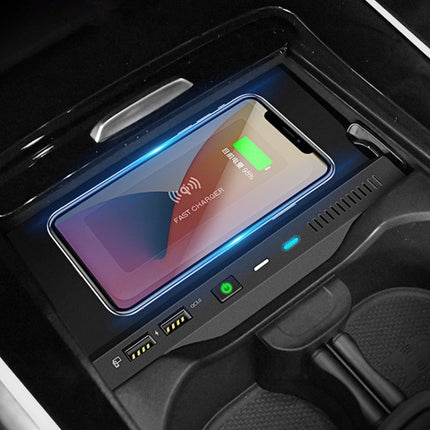 HFC-1020 Car Qi Standard Wireless Charger 10W Quick Charging for Mercedes-Benz A Class 2019-2022, Left and Right Driving-garmade.com