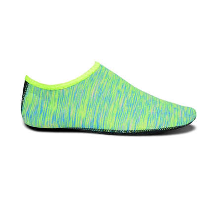 Non-slip Plastic Grain Texture Thick Cloth Sole Printing Diving Shoes and Socks, One Pair, Size:S (Green Lines)-garmade.com