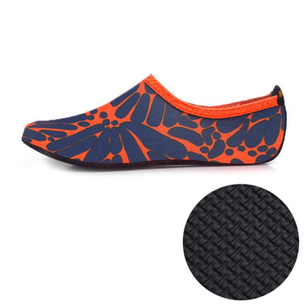 3mm Non-slip Rubber Embossing Texture Sole Figured Diving Shoes and Socks, One Pair, Size:L (Orange)-garmade.com