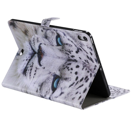 For iPad Pro 11 (2018) Colored Drawing Pattern Horizontal Flip PU Leather Case with Holder & Card Slots & Wallet(White Panther)-garmade.com