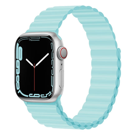 Silicone Magnet Watch Band For Apple Watch Ultra 49mm&Watch Ultra 2 49mm / Series 9&8&7 45mm / SE 3&SE 2&6&SE&5&4 44mm / 3&2&1 42mm(Spray Green)-garmade.com