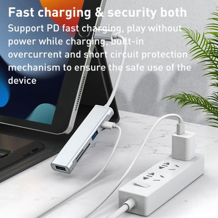5 in 1 Type-C to SD / TF Card Slot + 3 USB Ports Multifunctional Docking Station HUB(Silver)-garmade.com