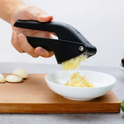 Original Xiaomi Youpin Huohou Garlic Presser Manual Garlic Mincer Chopping Garlic Tools(Black)-garmade.com