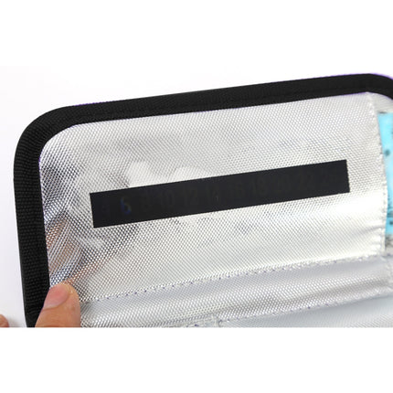 Travel Needs Outdoor Insulated Bag Insulin Storage Bag, Size: 20.3*10*5cm(Black)-garmade.com