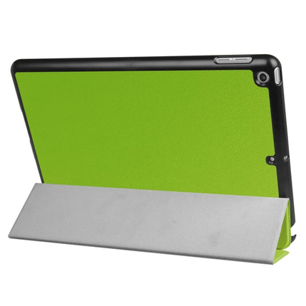 For iPad 9.7 (2018) & iPad 9.7 (2017) Custer Texture Horizontal Flip Leather Case with Three-folding Holder & Sleep / Wake-up Function(Green)-garmade.com
