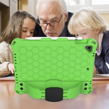 For iPad Air / Air 2 / Pro 9.7 / iPad 9.7 (2017) / iPad 9.7 (2018) Honeycomb Design EVA + PC Four Corner Shockproof Protective Case with Straps(Green+Black)-garmade.com