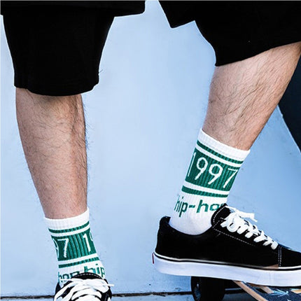 3 Pairs Street Beat Retro Hip Hop Simple Tube Socks Sports Skateboard Socks, Size:One Size(White)-garmade.com