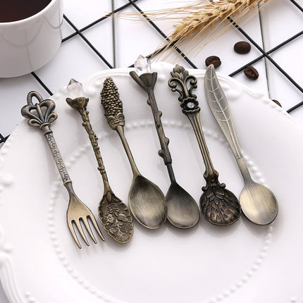 2Sets Vintage Mini Coffee Spoons Suit Royal Style Metal Carved Coffee Fruit Cutler Dessert Flatware Kitchen Tools Antique Bronze（With Antique Fork）-garmade.com