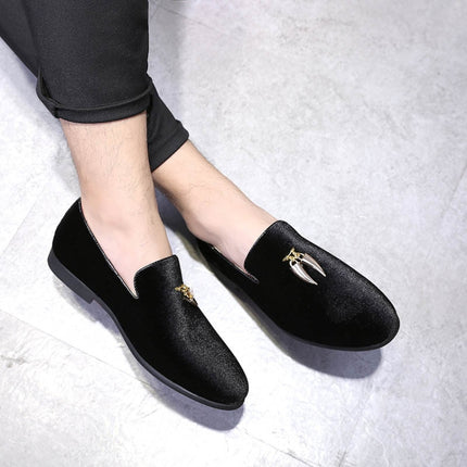 Casual Sickle Suede Men Shoes Flat Slip-on Pointed Toe Dress Shoes Loafer, Size:37(Black)-garmade.com