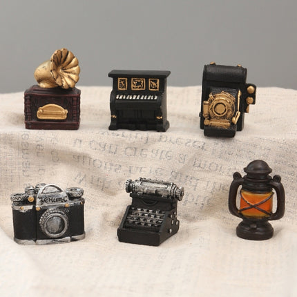 Retro Old Creative Resin Mini Ornaments Home Decorations Shop Shooting Props( Typewriter)-garmade.com