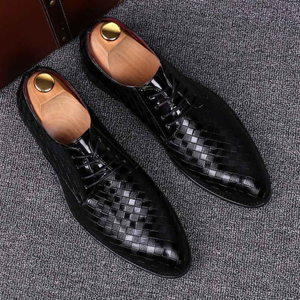 Men Business Dress Shoes Crocodile Leather Shoes Pointed Strips Brock Casual Shoes, Size:38(Black)-garmade.com