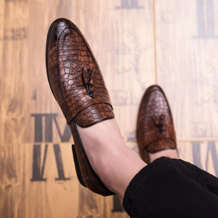 Men Comfortable Gentleman Business Fashion Pointed Dress Men Shoes, Size:43(Brown)-garmade.com