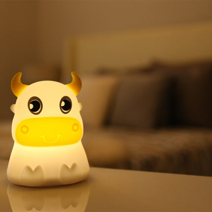 Colorful Dull Cow Silicone Night Light Led Creative Dream Bedroom Bedside Patted With Sleeping Lights, Style:USB Charging-garmade.com