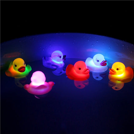 10 PCS LED Water Induction Light Duck Baby Bath Toys, Random Color Delivery-garmade.com