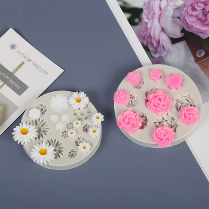 3 PCS Flower Mold DIY Crystal Drip Silicone Mold, Specification: Small Daisy-garmade.com