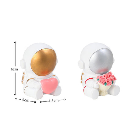 2 PCS Resin Crafts Space Astronaut Ornaments Home Office Desktop Ornaments Children Gift, Style: Sitting With Heart Gold-garmade.com