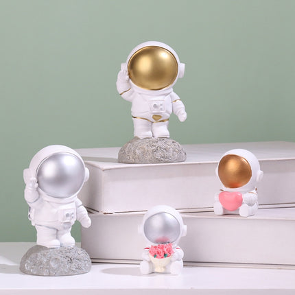 2 PCS Resin Crafts Space Astronaut Ornaments Home Office Desktop Ornaments Children Gift, Style: Sitting With Heart Gold-garmade.com