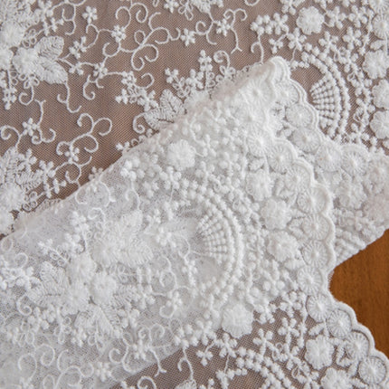 Romantic Lace Embroidered Table Runner Wedding Decoration, Size: 40x140cm(Beige)-garmade.com