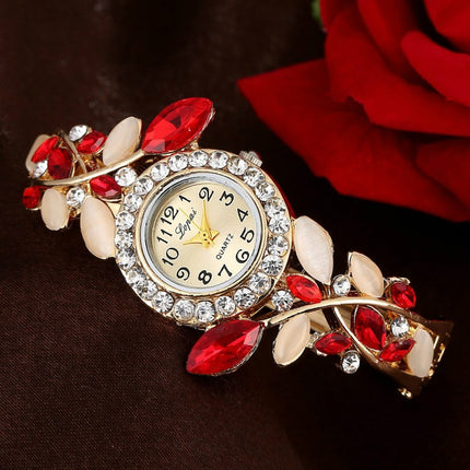 Ladies Retro Round Dial Diamond Petal Bracelet Quartz Watch(Red)-garmade.com
