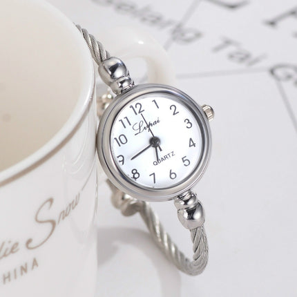 Lvpai Ladies Retro Round Large Dial Alloy Twisted Thin Chain Watch(P432White)-garmade.com